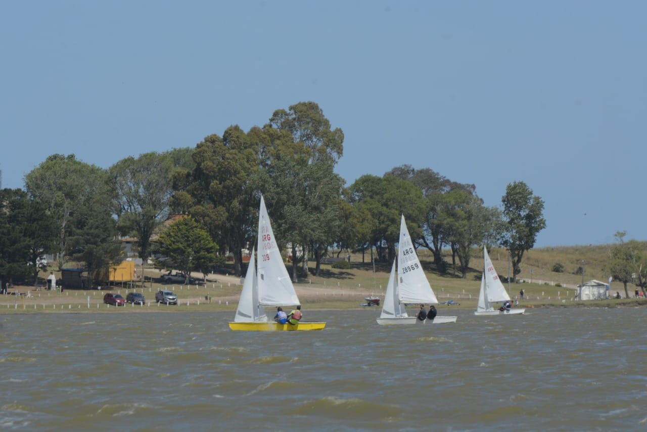 Regata en la Laguna Sauce Grande Image